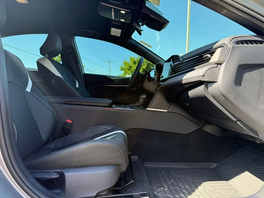 Certified Used 2025  Toyota SE image 20