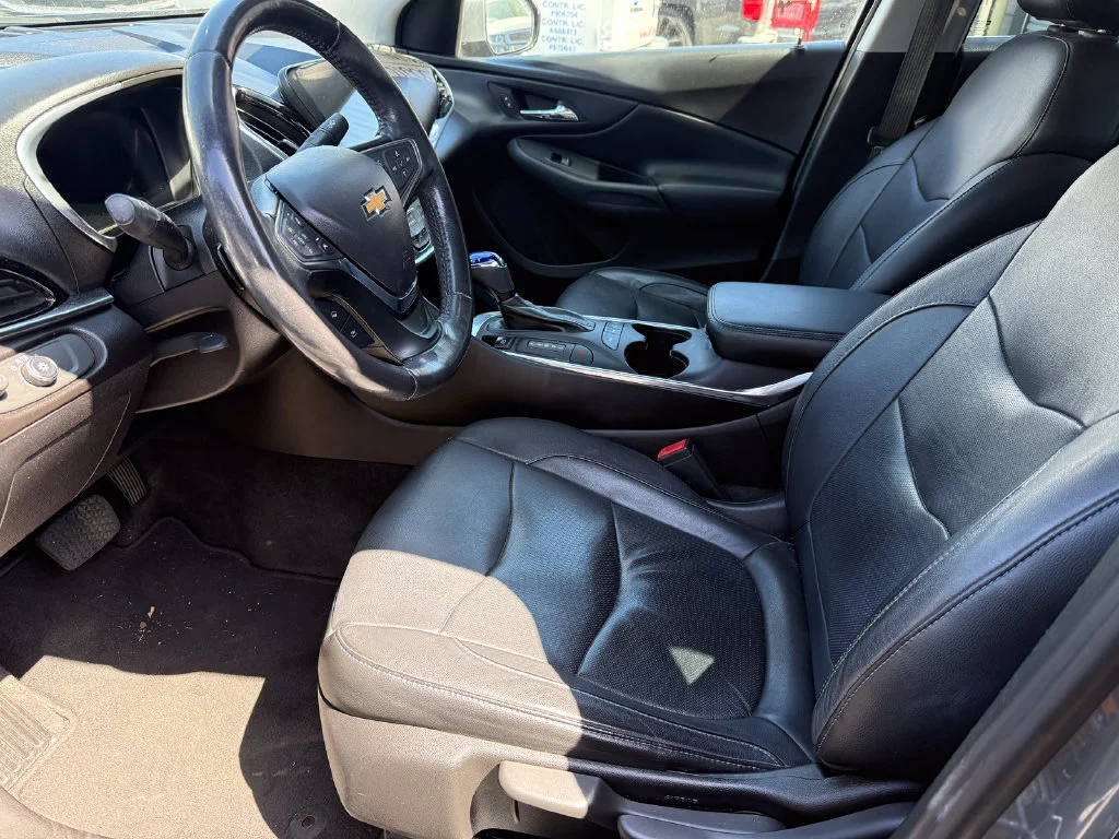 Used 2018 SATIN STEEL METALLIC Chevrolet Premier image 14