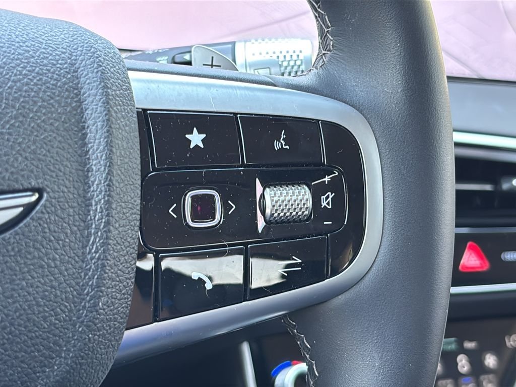 2026 GENESIS GV70 - Photo 23