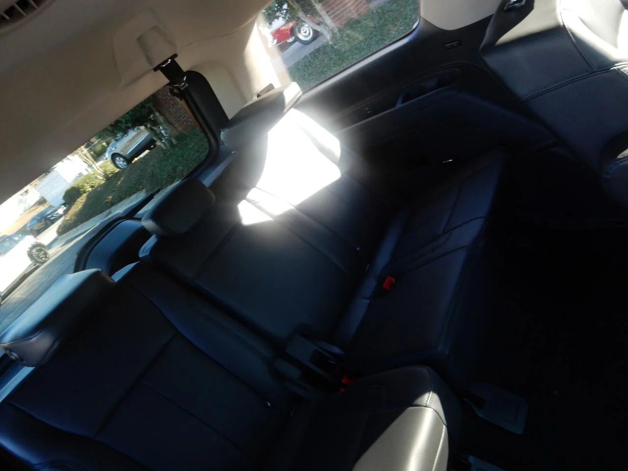 New 2022 Black Ford XLT 4X2 image 16