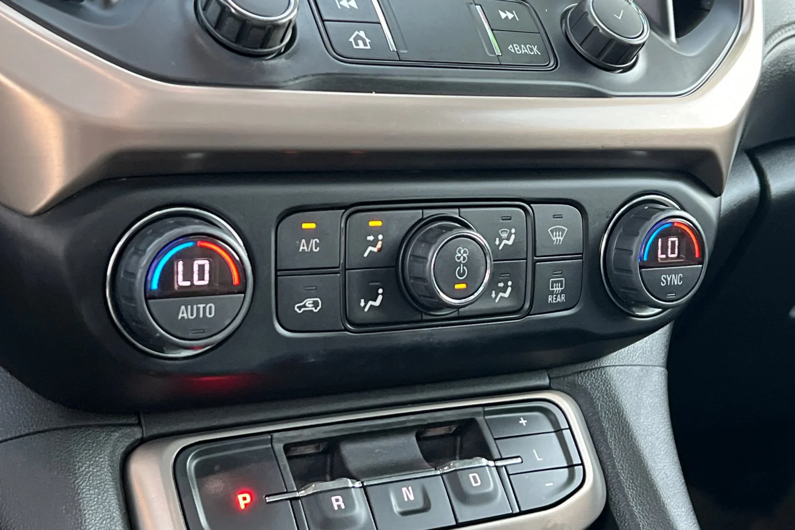 Used 2021 SATIN STEEL METALLIC GMC Denali image 21