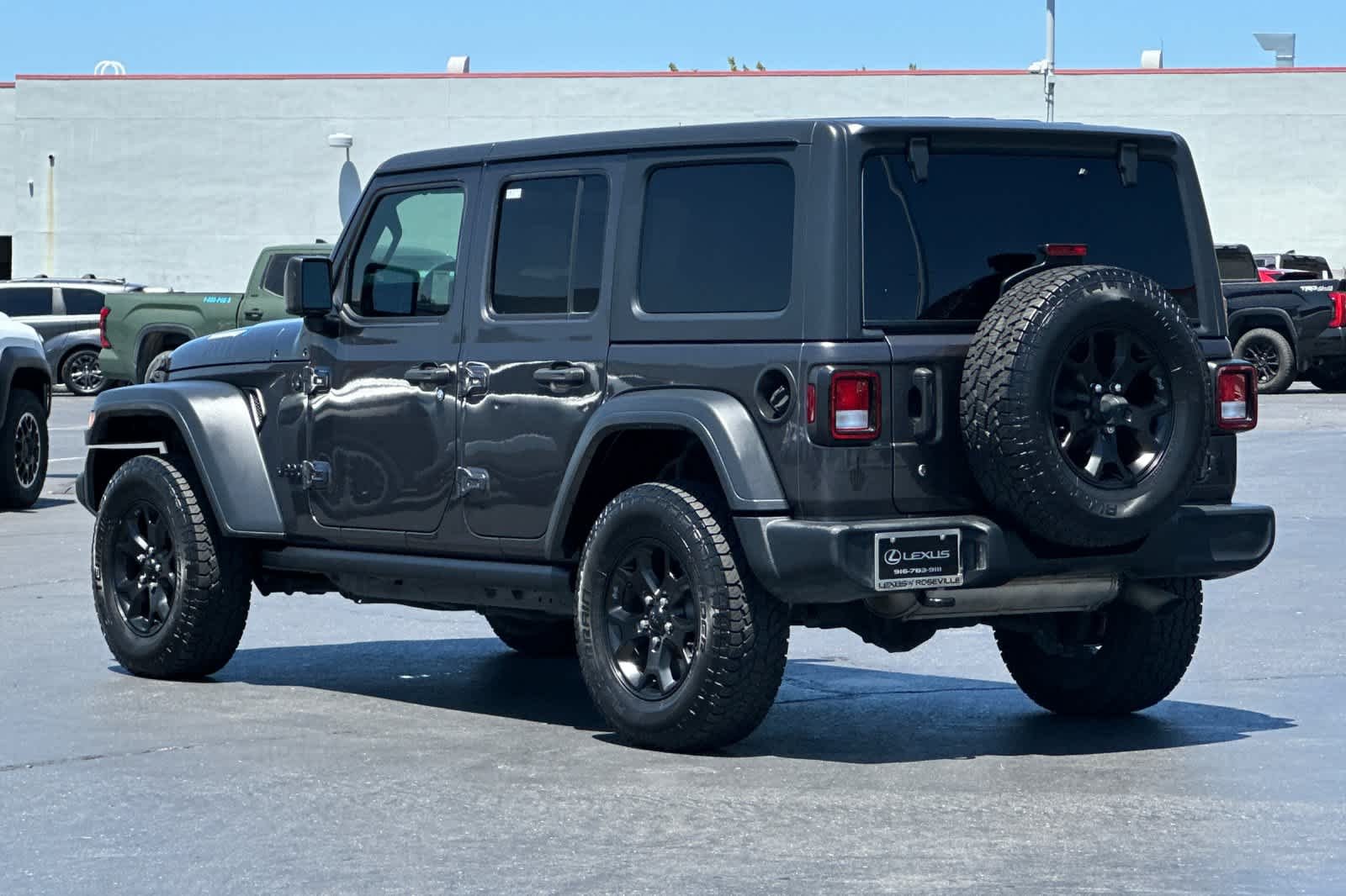 Used 2020 Granite Crystal Metallic Clearcoat Jeep Willys image 7
