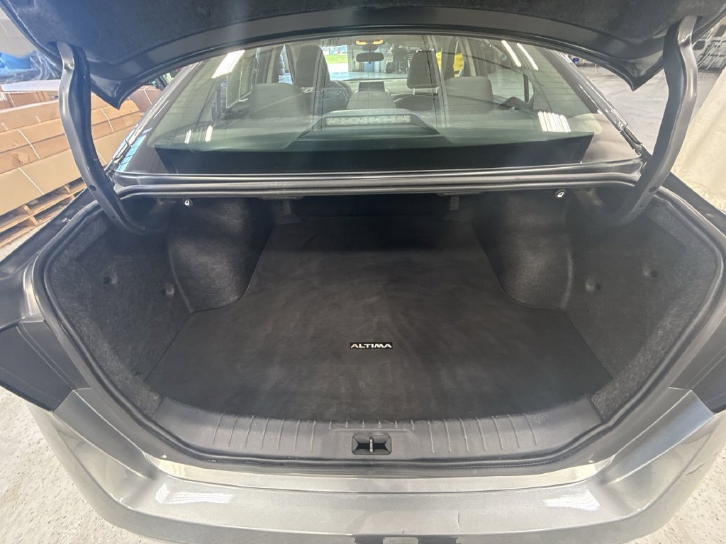 2025 Nissan Altima SV - Photo 34