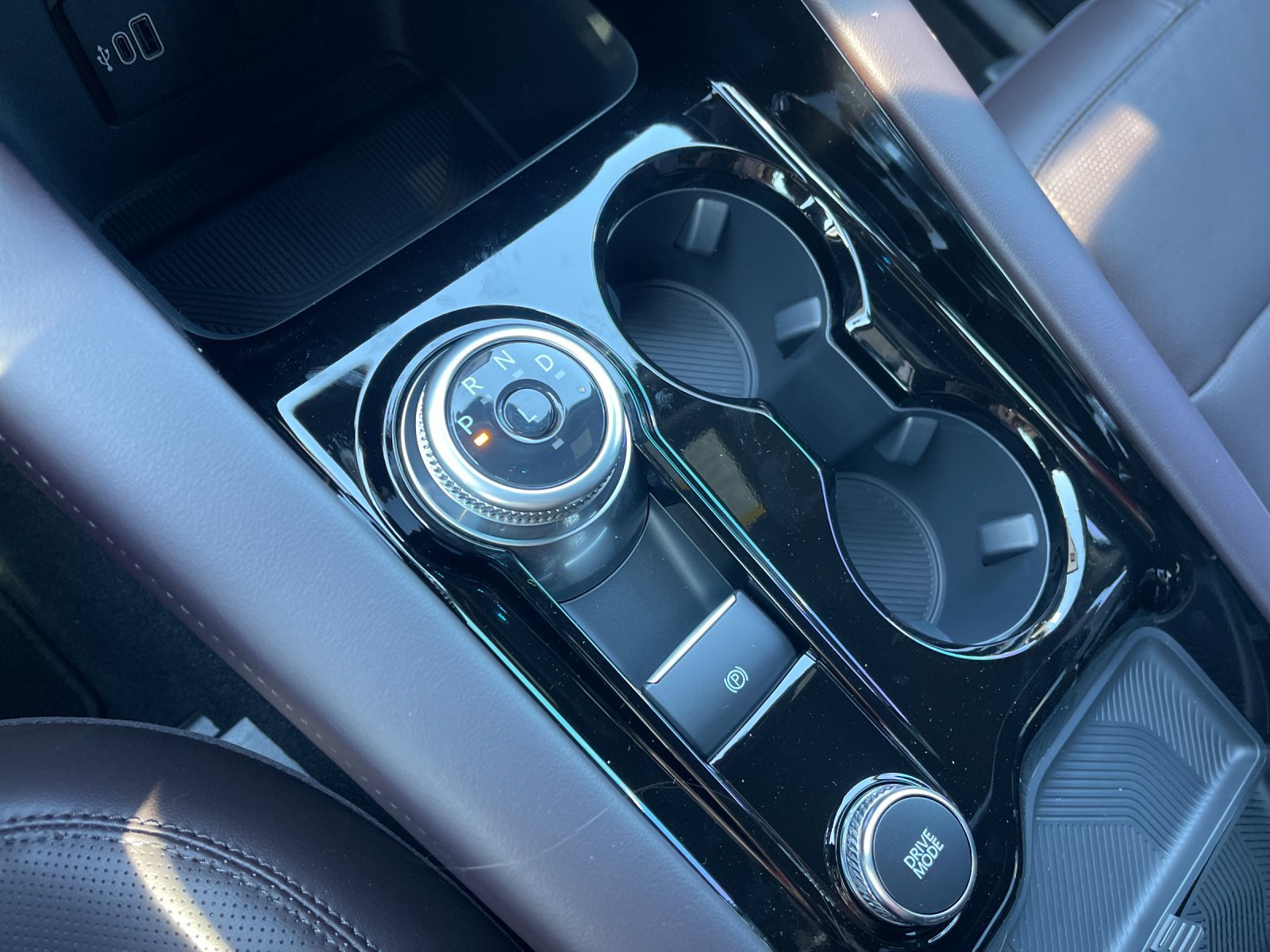 New 2026 Agate Black Metallic Ford Platinum™ image 23