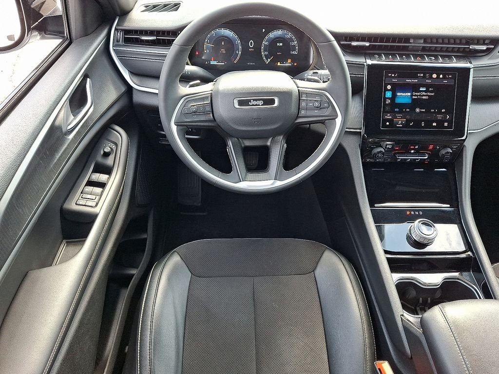 Used 2023 White Jeep Altitude X image 12