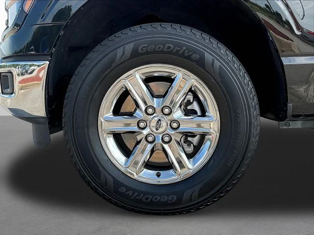 Used 2025 Black Ford XLT image 34