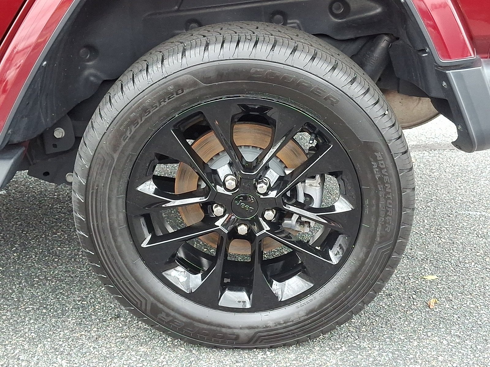 Used 2021 Snazzberry Pearlcoat Jeep Unlimited Sahara image 8