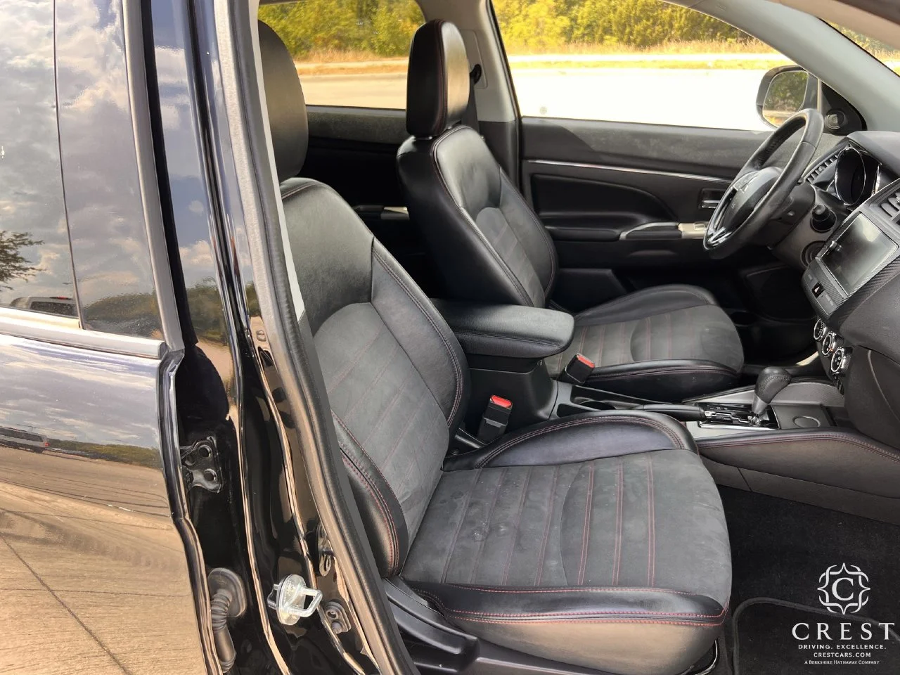 Used 2018 Labrador Black Mitsubishi 2.4 SE image 22