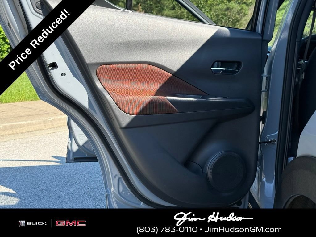 Used 2024 Gray Nissan SR Xtronic CVT image 22
