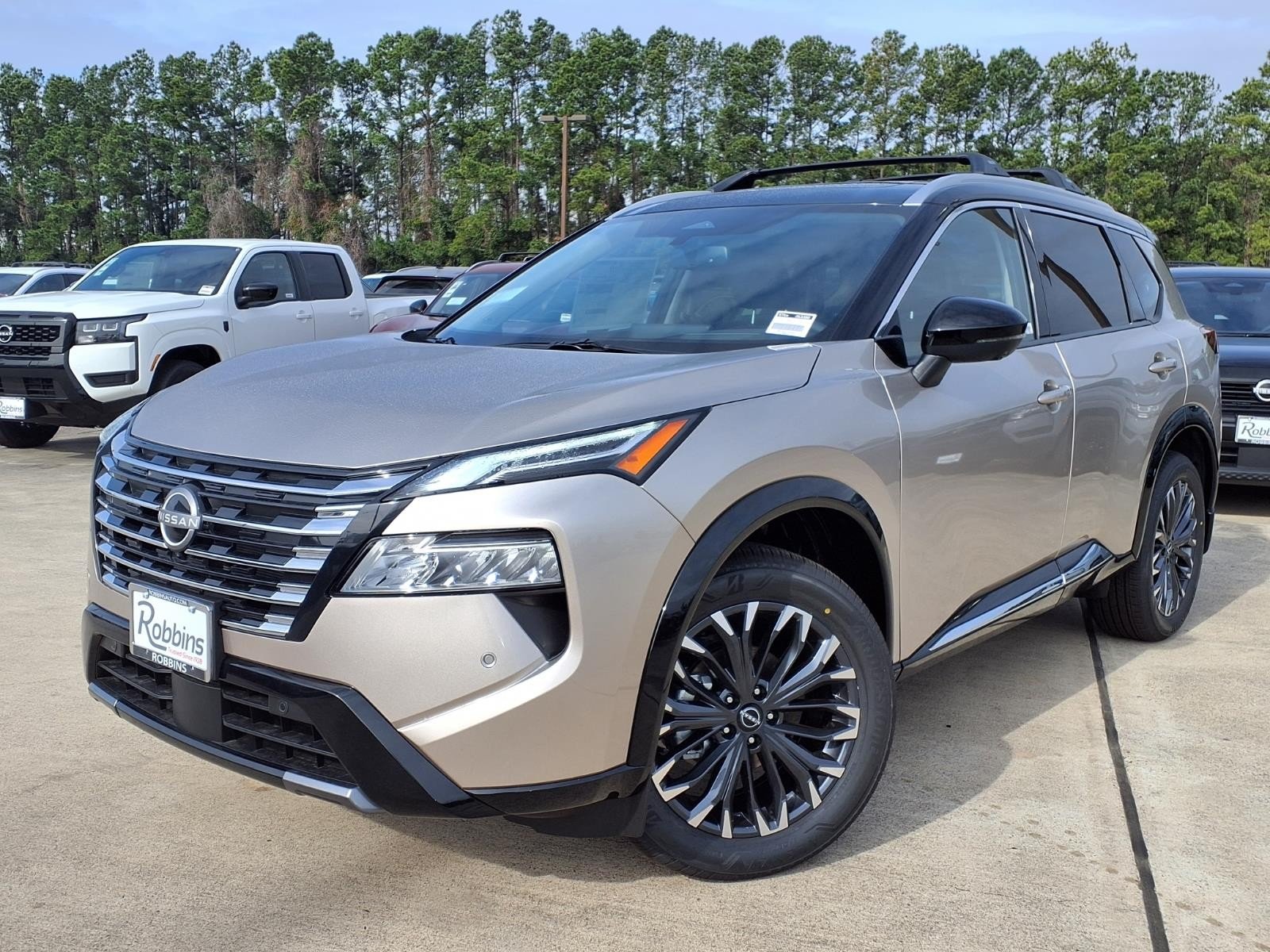 2026 Nissan Rogue Platinum Silver at Robbins Nissan