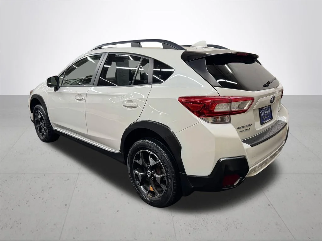 Used 2018 White Subaru 2.0i Premium image 4