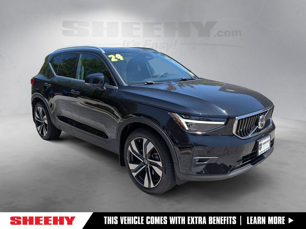 2024 Volvo XC40 B5 Plus Bright AWD's photo