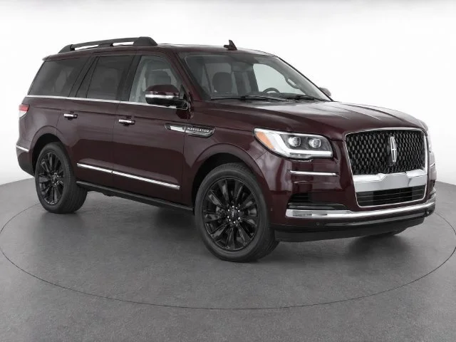 Used 2024 Diamond Red Metallic Tinted Clearcoat Lincoln Black Label image 1