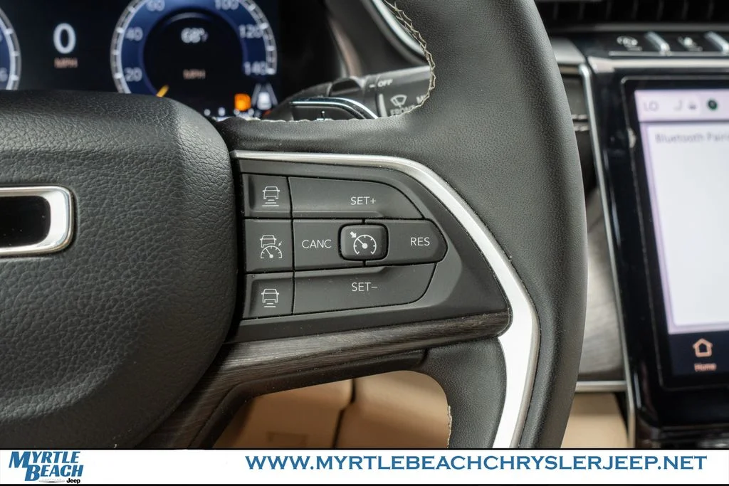 Used 2024 Bright White Clearcoat Jeep Limited image 28
