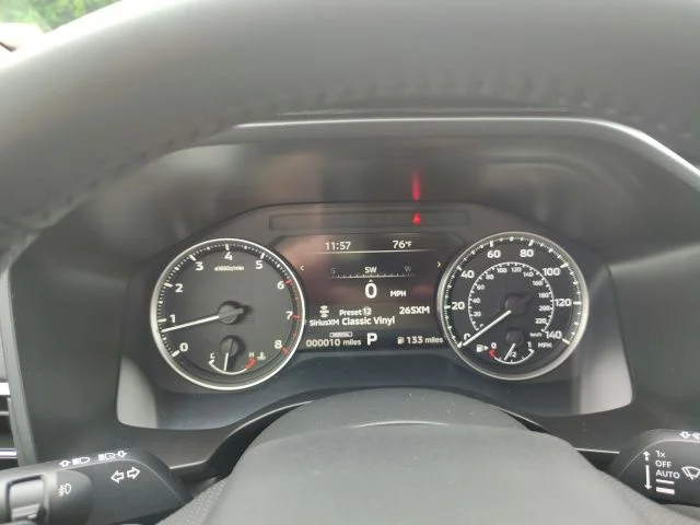 New 2025 White Mitsubishi Trail Edition image 17