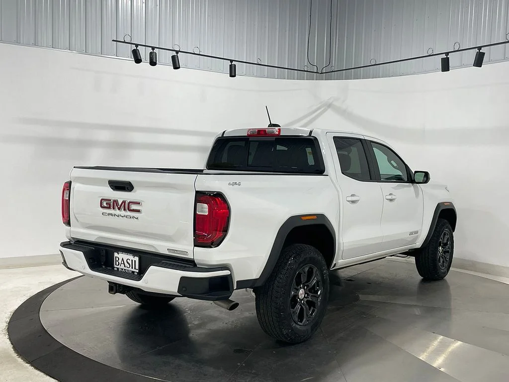 Used 2024 White GMC Elevation image 11