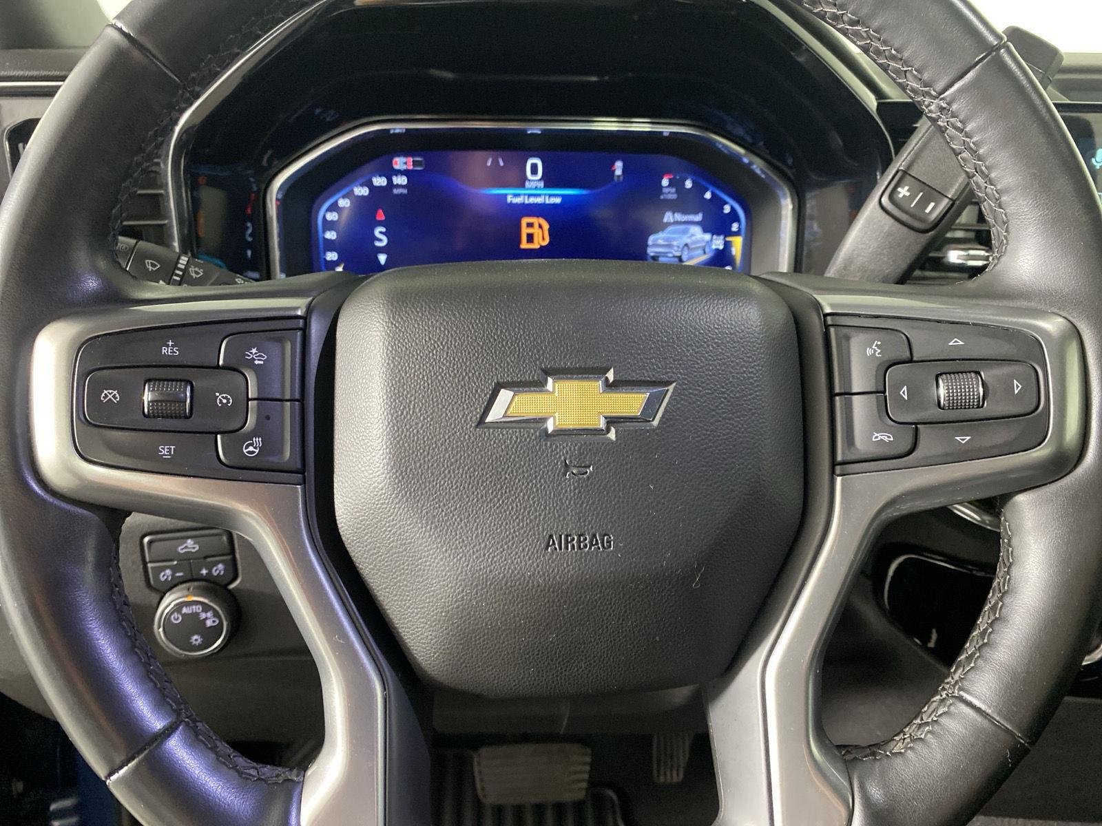 Used 2024 Lakeshore Blue Metallic Chevrolet LT image 14