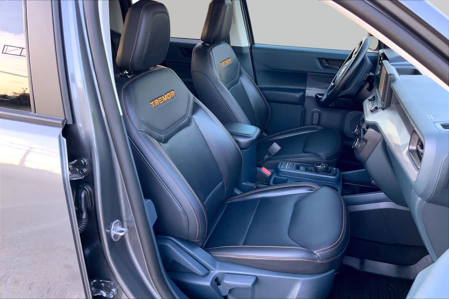 Used 2024 Carbonized Gray Metallic Ford LARIAT Advanced image 9