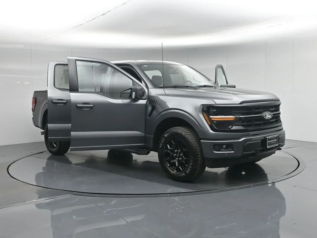 New 2026 Carbonized Gray Metallic Ford XLT image 33