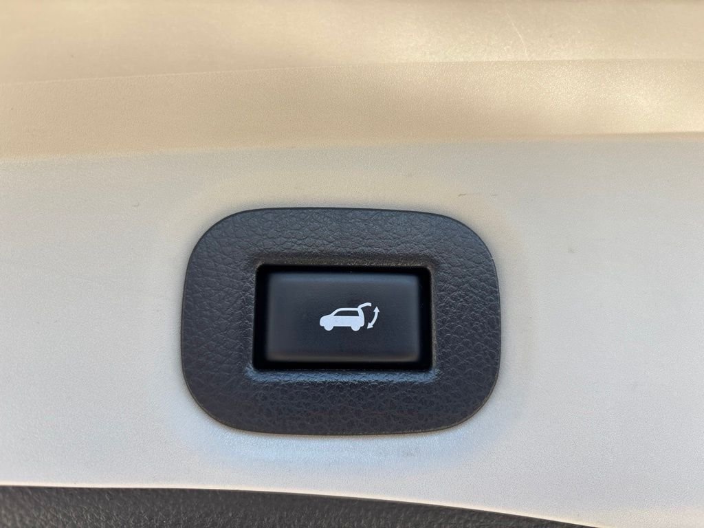 Used 2017 Black Nissan SV image 8