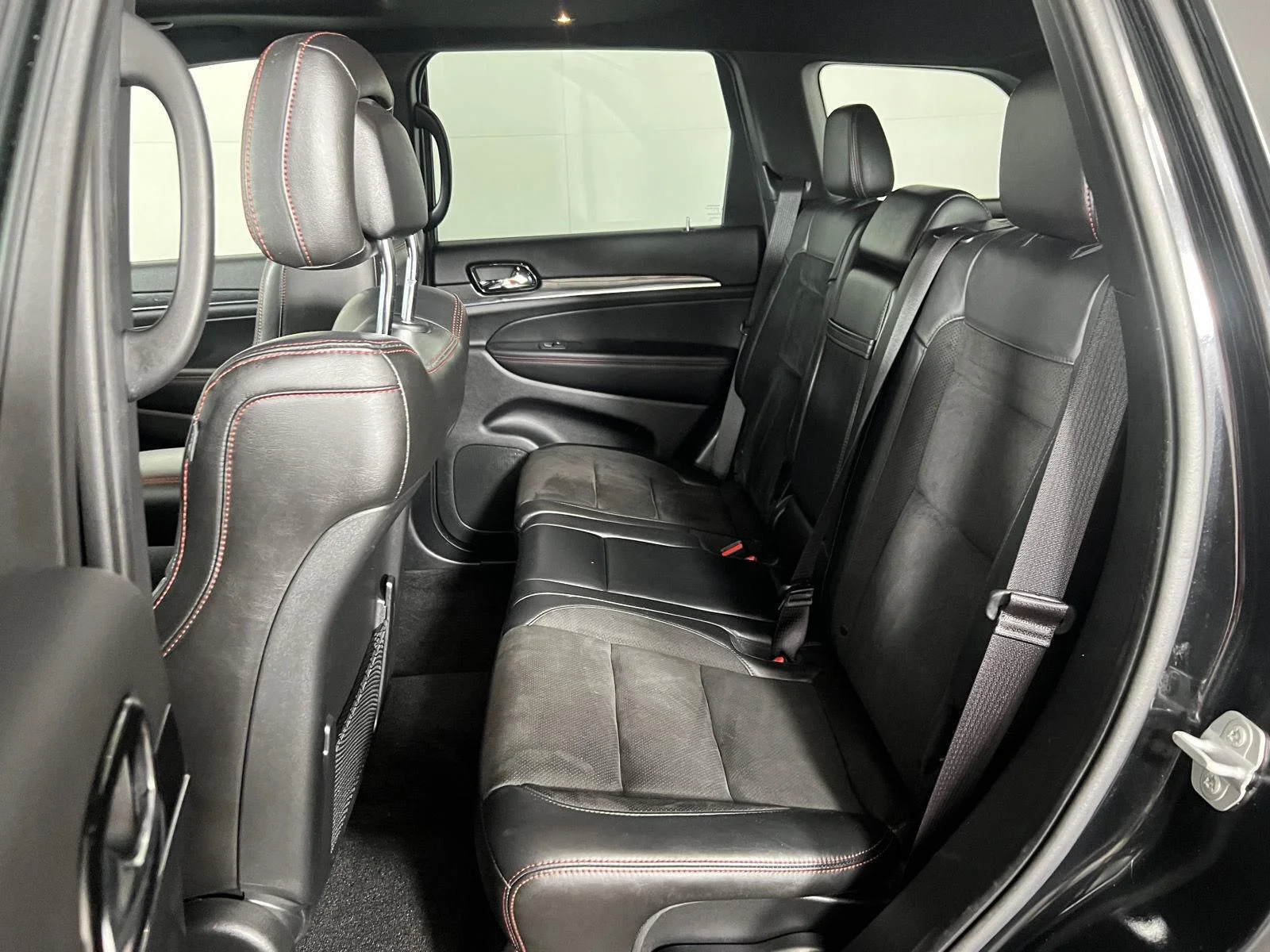 Used 2021 Diamond Black Crystal Pearlcoat Jeep Trailhawk image 22