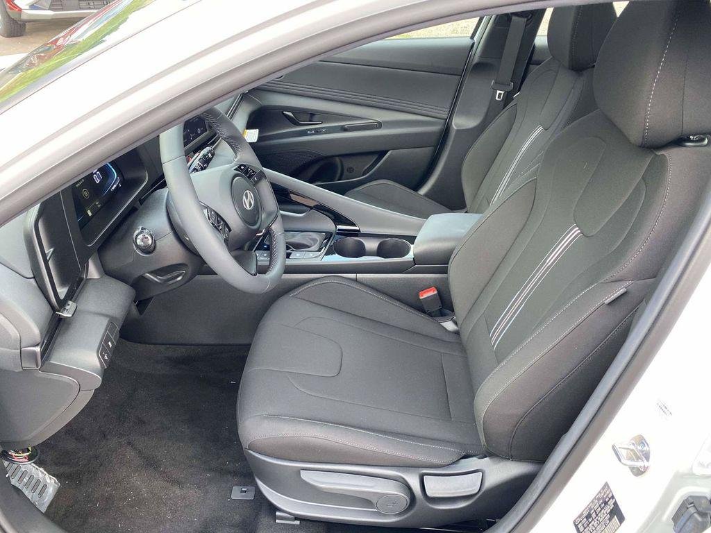New 2026 White Hyundai SEL Sport image 39