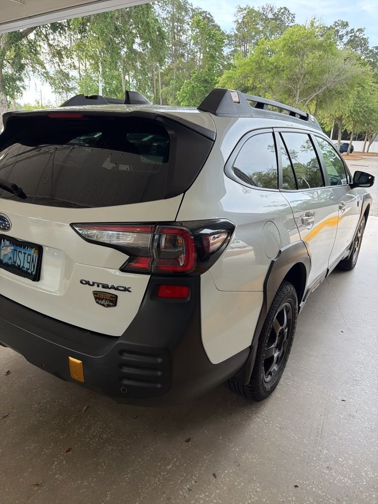 Used 2022 White Subaru Wilderness image 10