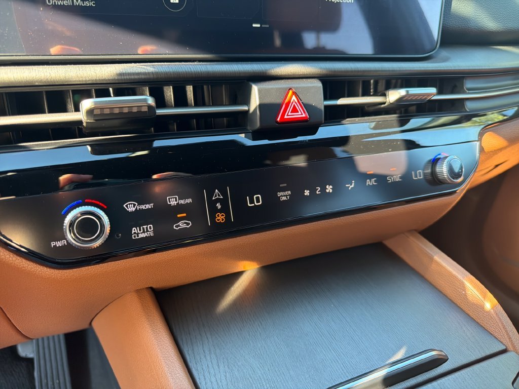 New 2027 Gray Kia X-Line image 21