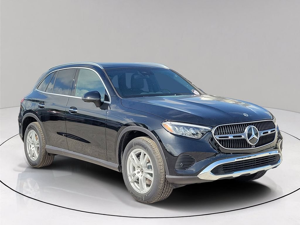2026 Mercedes-Benz GLC Base