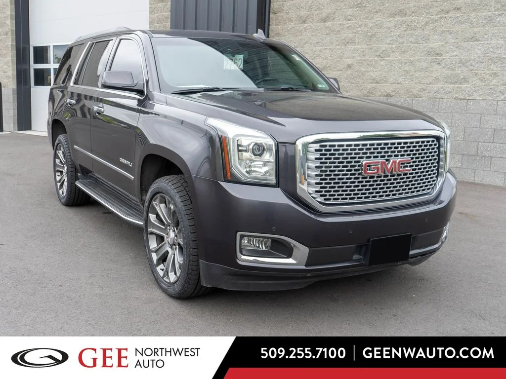 2016 GMC Yukon 4WD Denali's photo