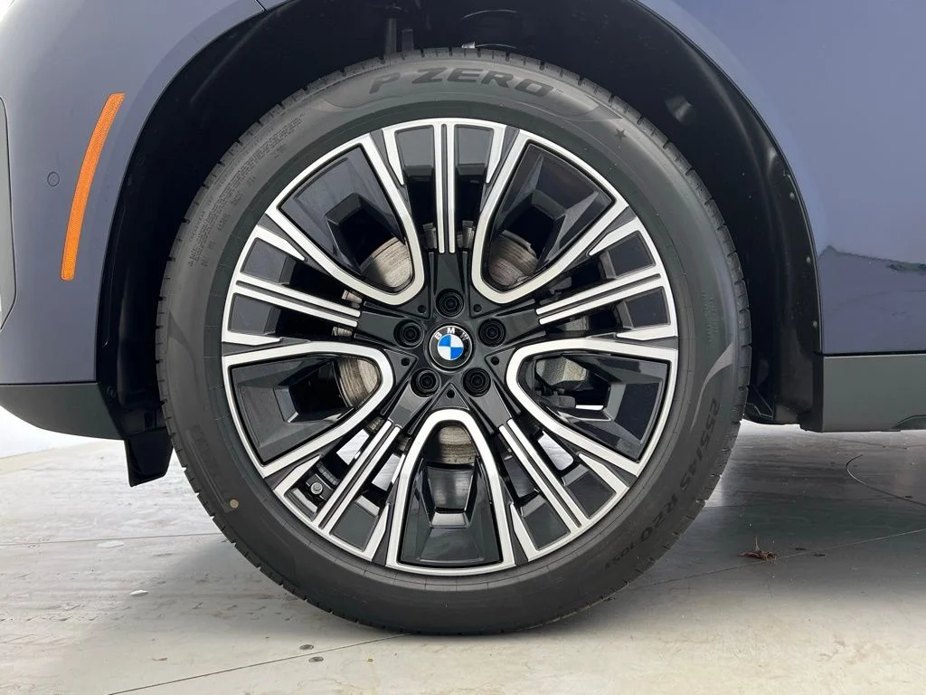 Used 2026 Tanzanite Blue II Metallic BMW 30 xDrive image 21