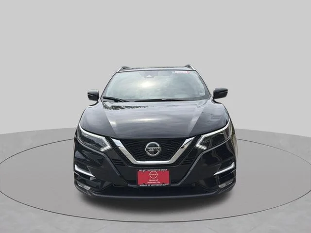 Used 2022 Black Nissan SL image 10