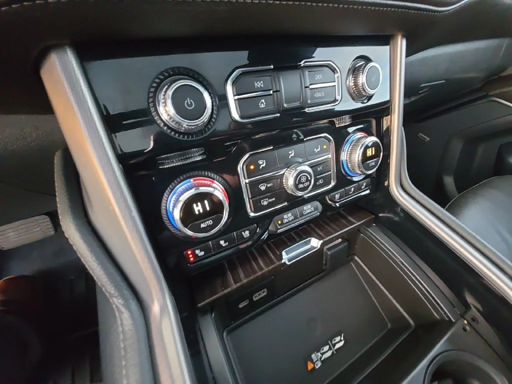 Used 2024 Summit White GMC Denali image 23