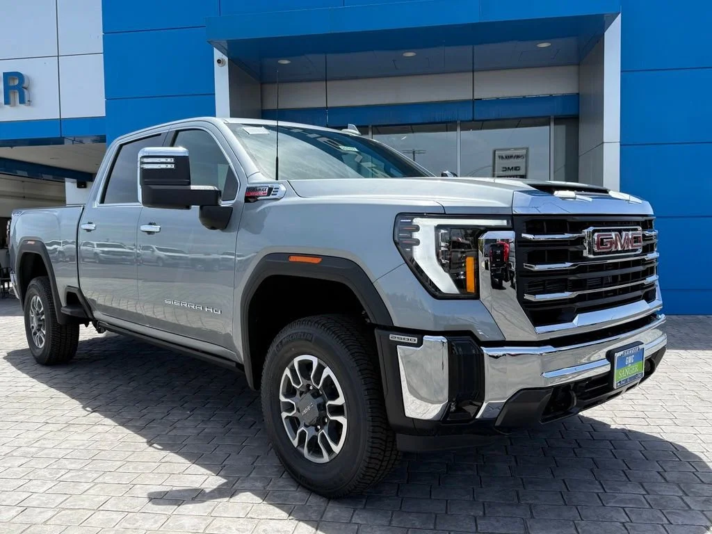 New 2026 Sterling Metallic GMC SLT image 4