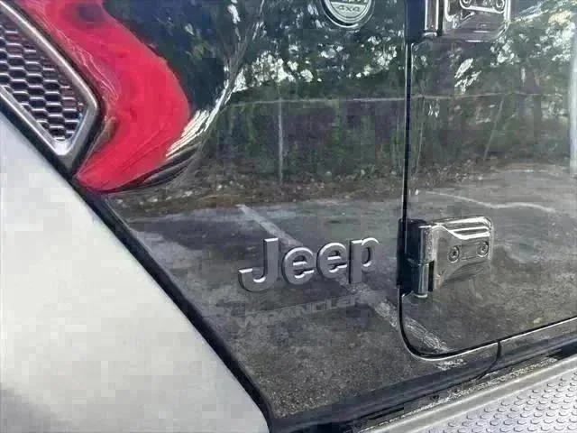 New 2025 Black Clear-Coat Exterior Paint Jeep Willys image 19