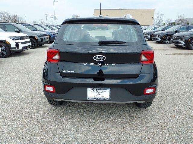 New 2026 Onyx Black Hyundai SEL image 7