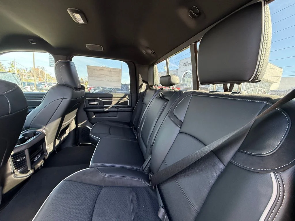 New 2026 Diamond Black Crystal Pearl-Coat Exterior Paint RAM Laramie image 27