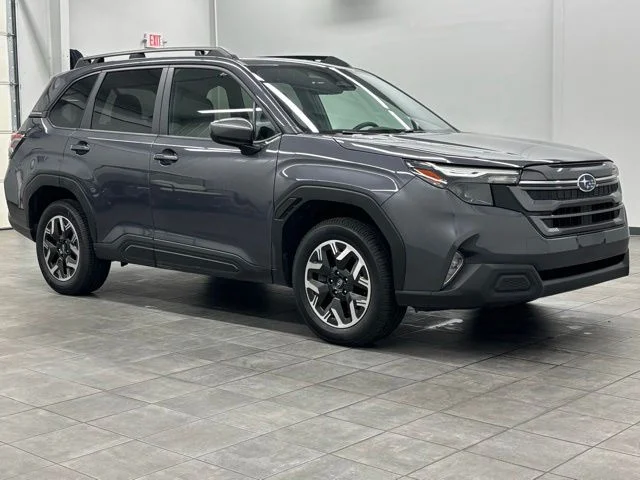 2025 Subaru Forester Premium's photo