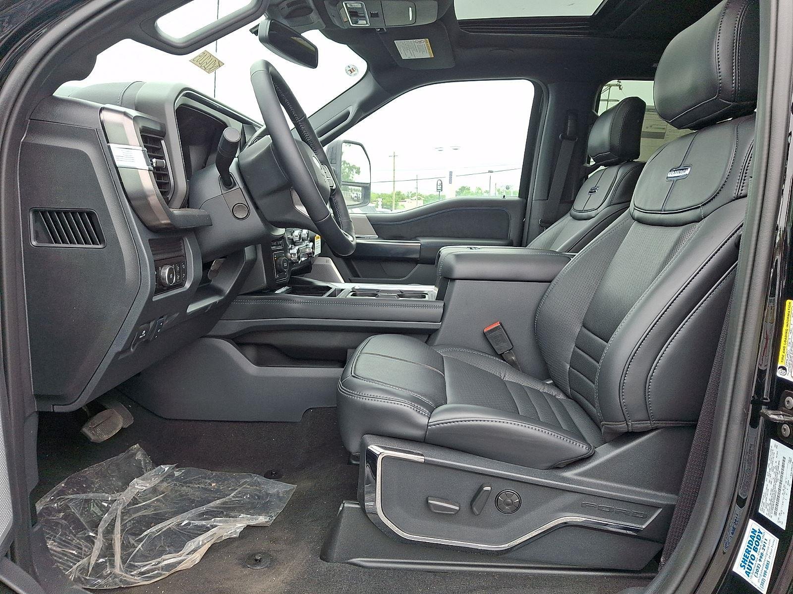 2026 Ford F-350 Super Duty Platinum - Photo 6