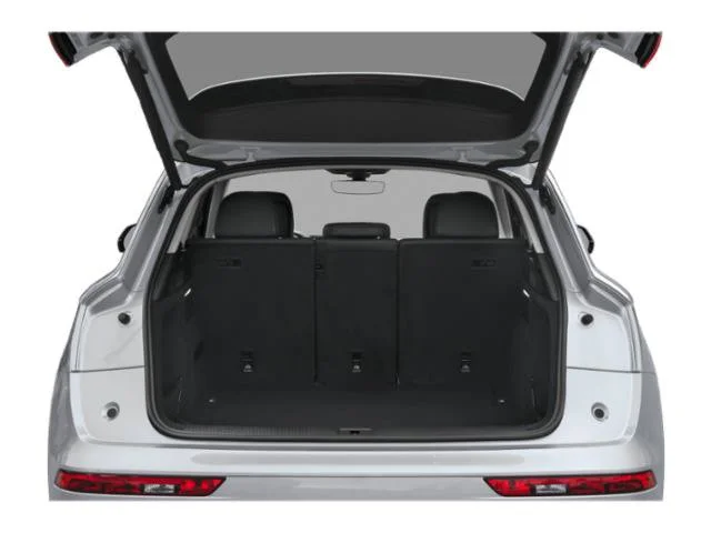 Used 2023 Glacier White Audi S line Premium image 11