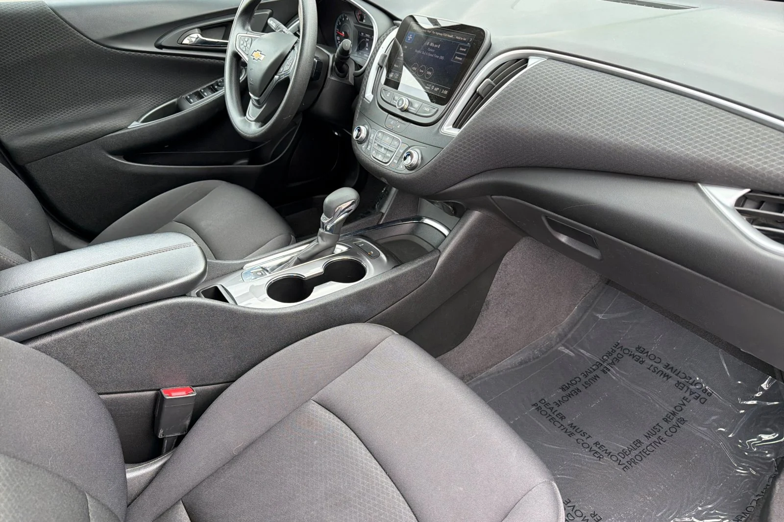 Used 2024 White Chevrolet LT image 15