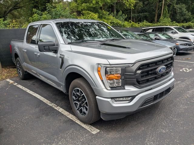 Used 2023 Iconic Silver Metallic Ford XLT image 3