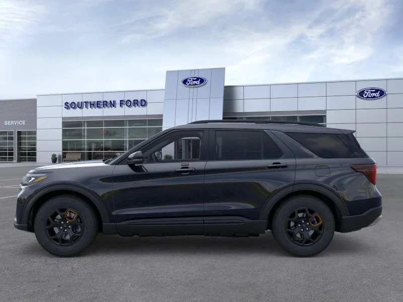 New 2026 Agate Black Metallic Ford Tremor image 5