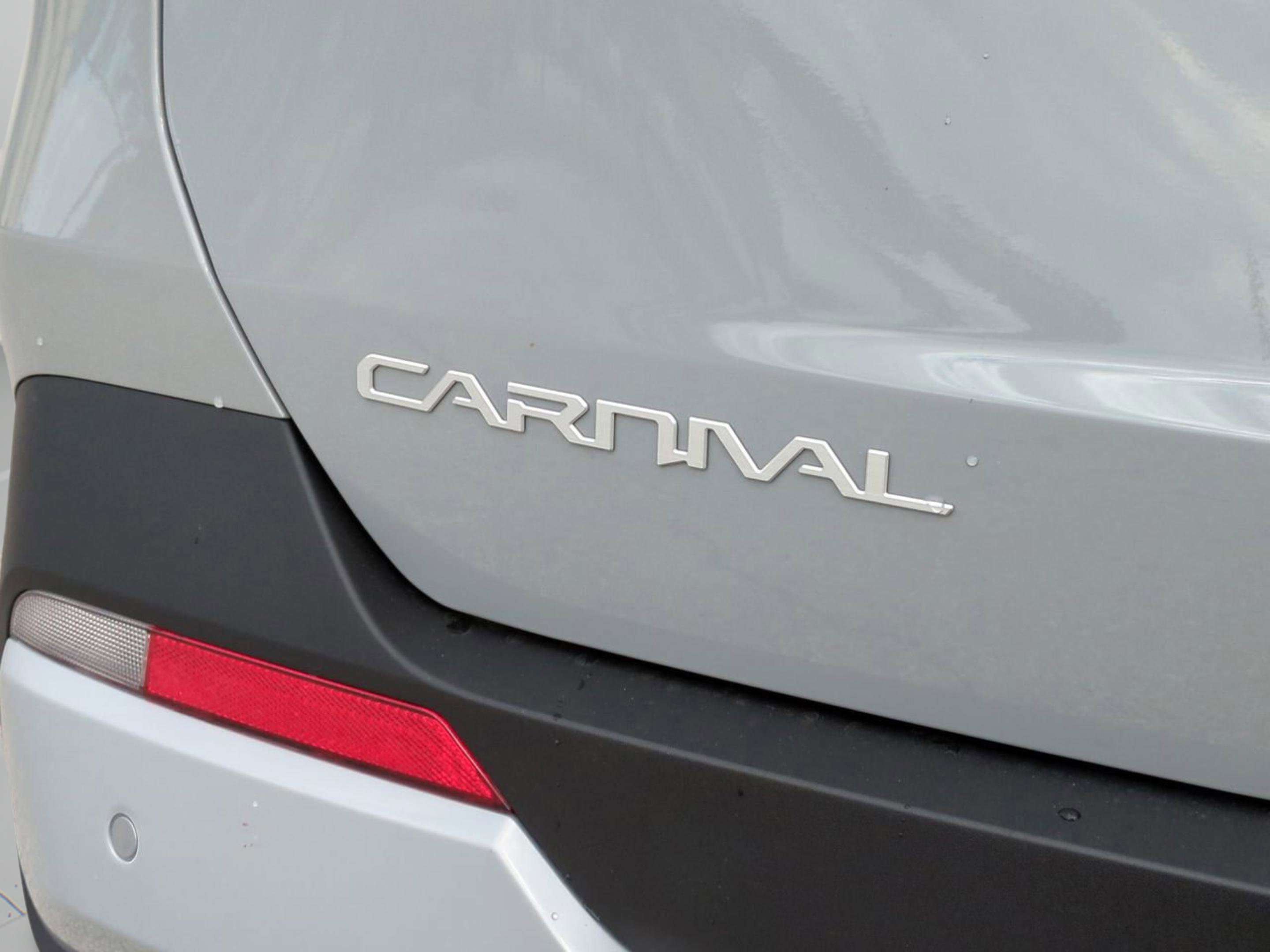 New 2026 Ceramic Silver Kia EX image 14