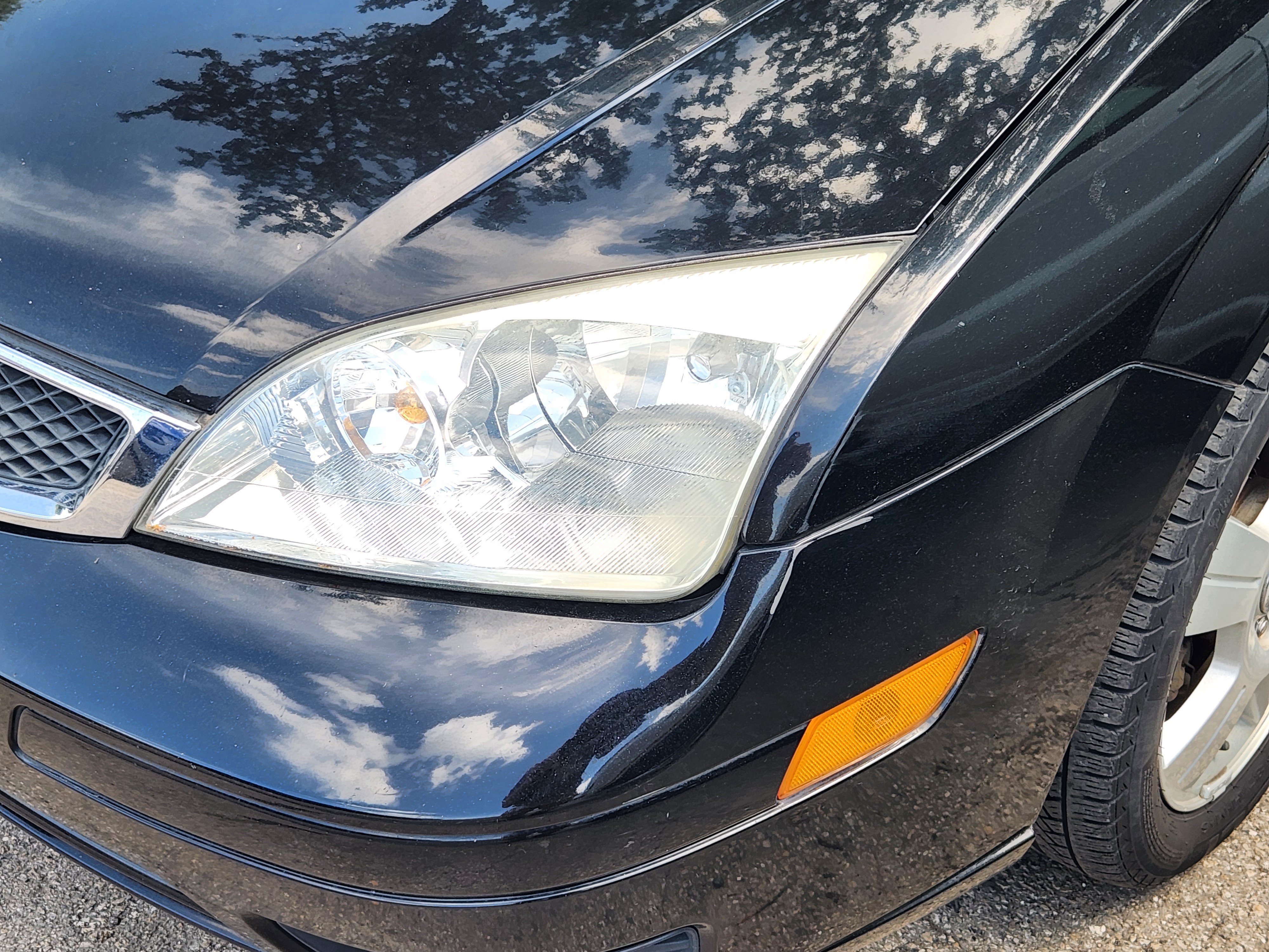 Used 2007 Pitch Black Clearcoat Ford ZX4 S image 3