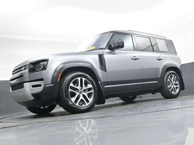 Used 2020  Land Rover SE image 43