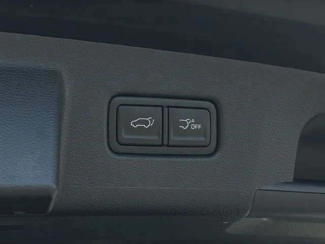 Used 2025 Black Kia EX X-Line image 41