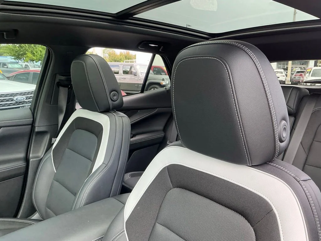 Used 2024 Gray Chevrolet LT image 29