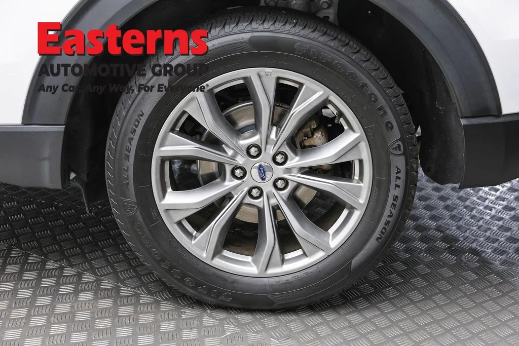 Used 2022 White Ford XLT image 8