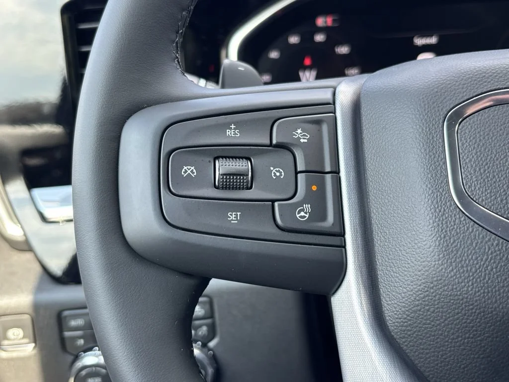 New 2026 Summit White GMC Elevation image 24